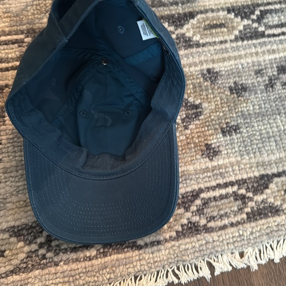 Teal blue like new condition Nike baseball cap - Picture 3 of 4